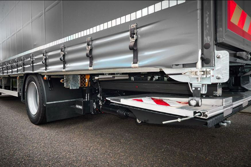 Tail Lift 04 image