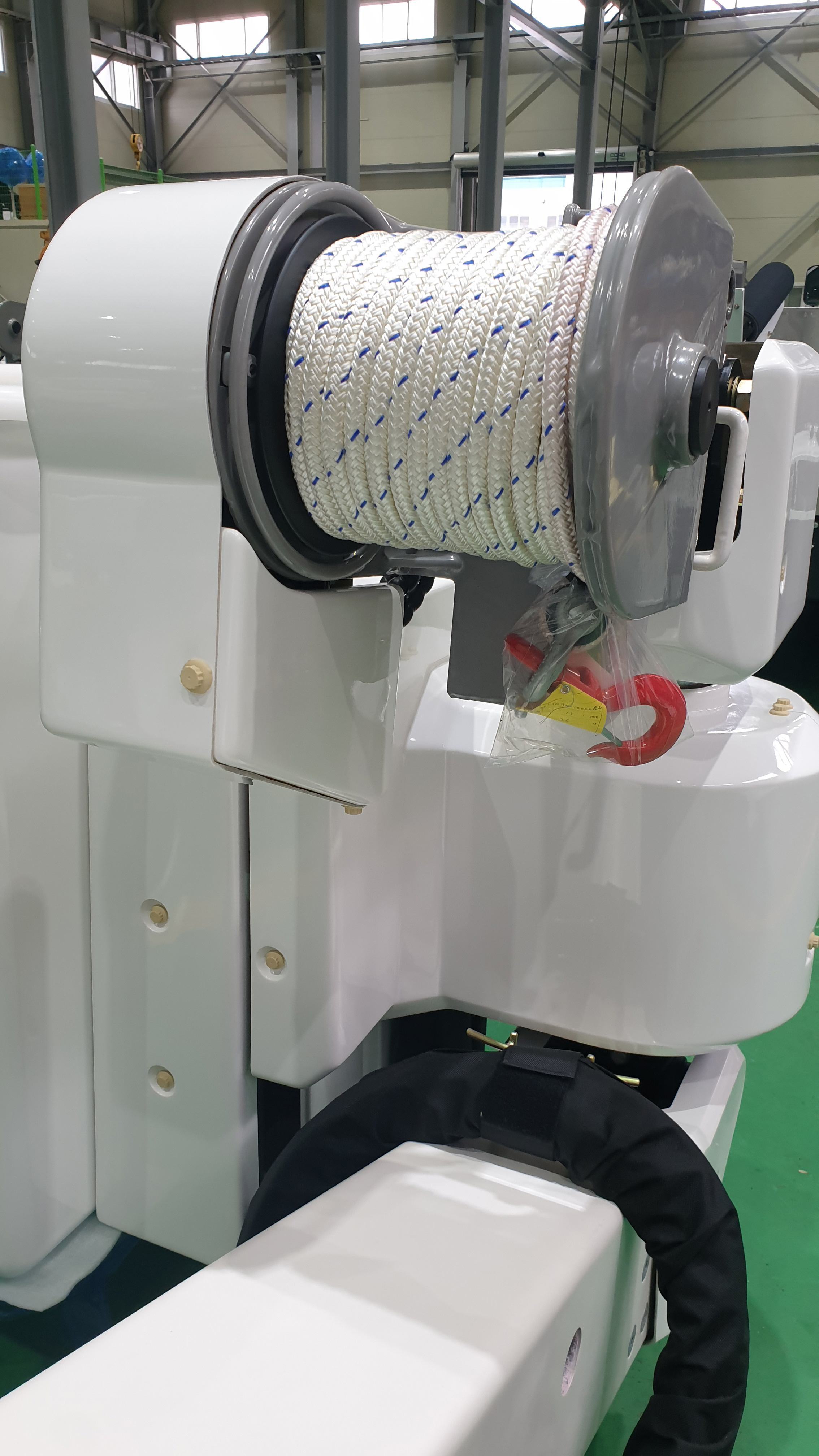 Lifting Winch image